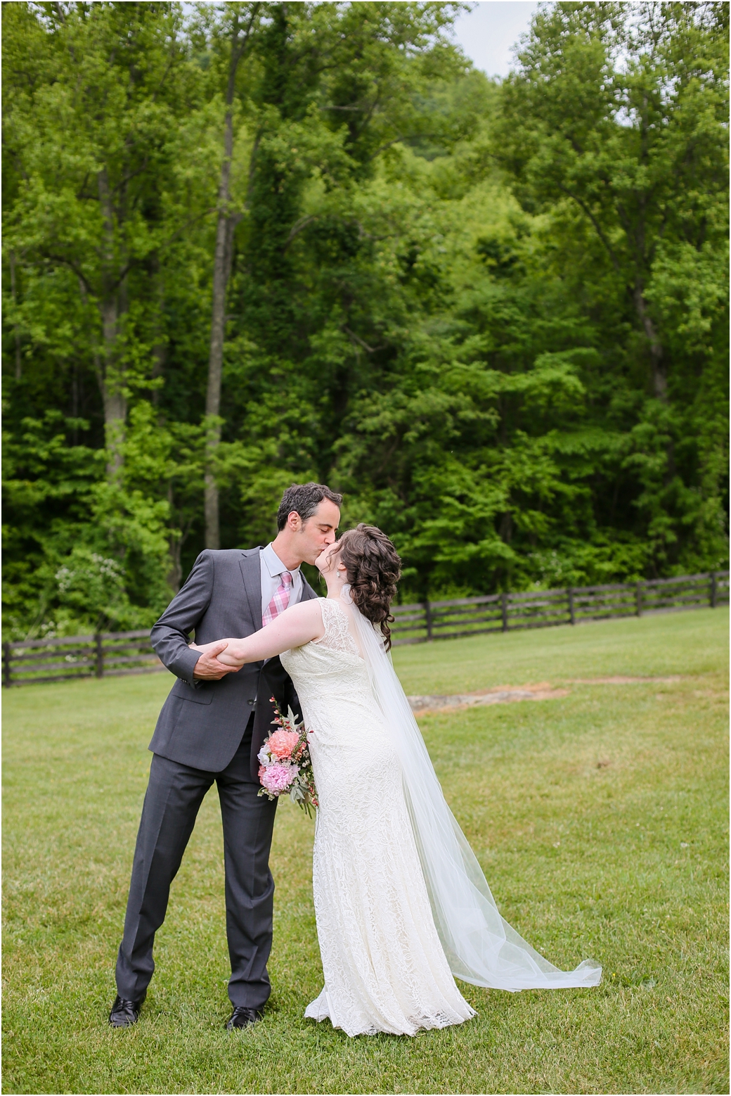 fieldsofblackberrycoveweddingphotographer41.jpg