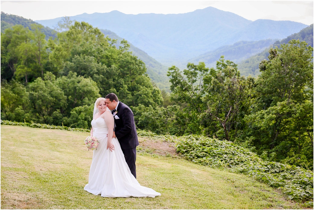 parkvistagatlinburgwedding37.jpg